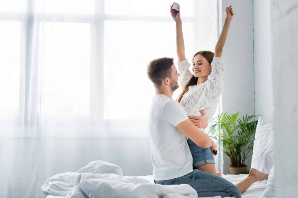 Quels sont les meilleurs moyens d'engager une communauté en ligne pour un club de lecture?